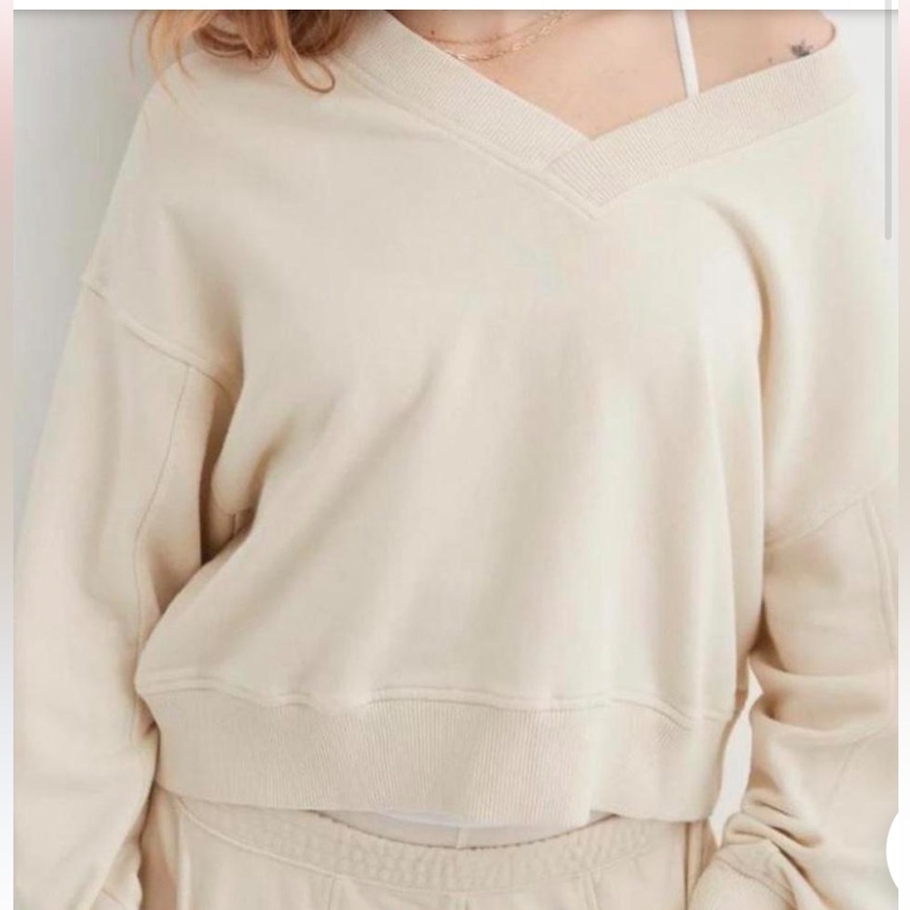 Aerie Cream Textured V-Neck Top